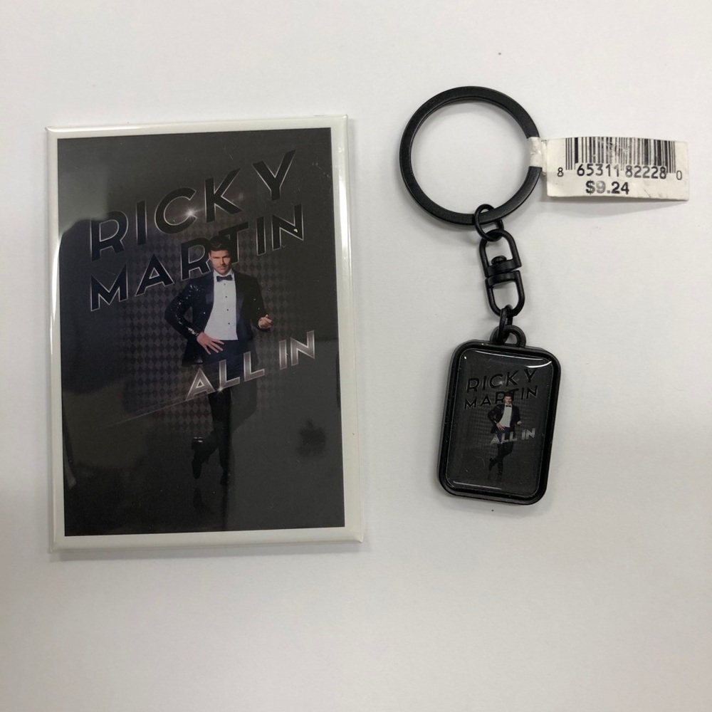 Ricky Martin Magnet + Key Chain